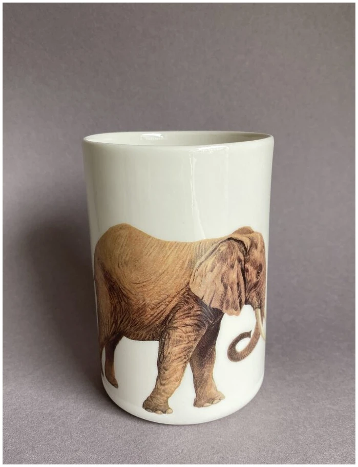 Beholder med elefant