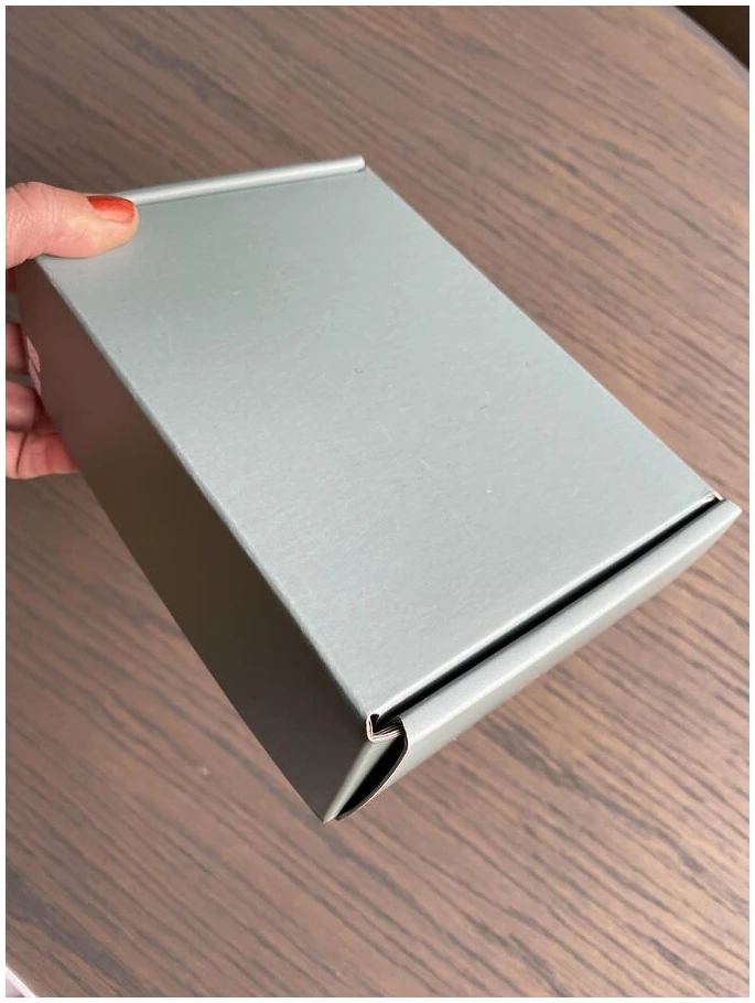 Gaveeske med 11 eggeglass og et porselensegg - Bilde 3