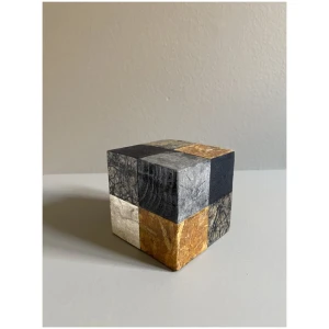 Kube, medium