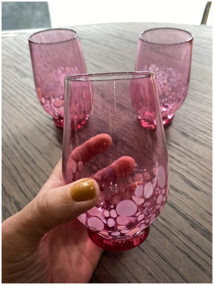 Drikkeglass med fargedryss