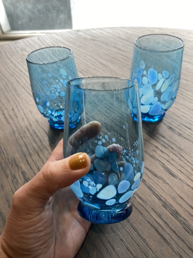 Drikkeglass med fargedryss