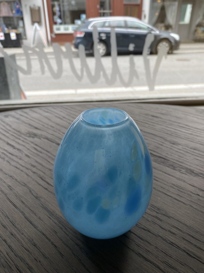 Vase med fargedryss 1