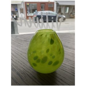 Vase med fargedryss 4