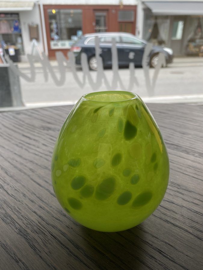 Vase med fargedryss 4