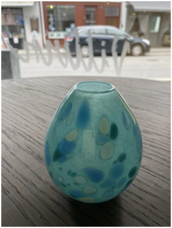 Vase med fargedryss 5