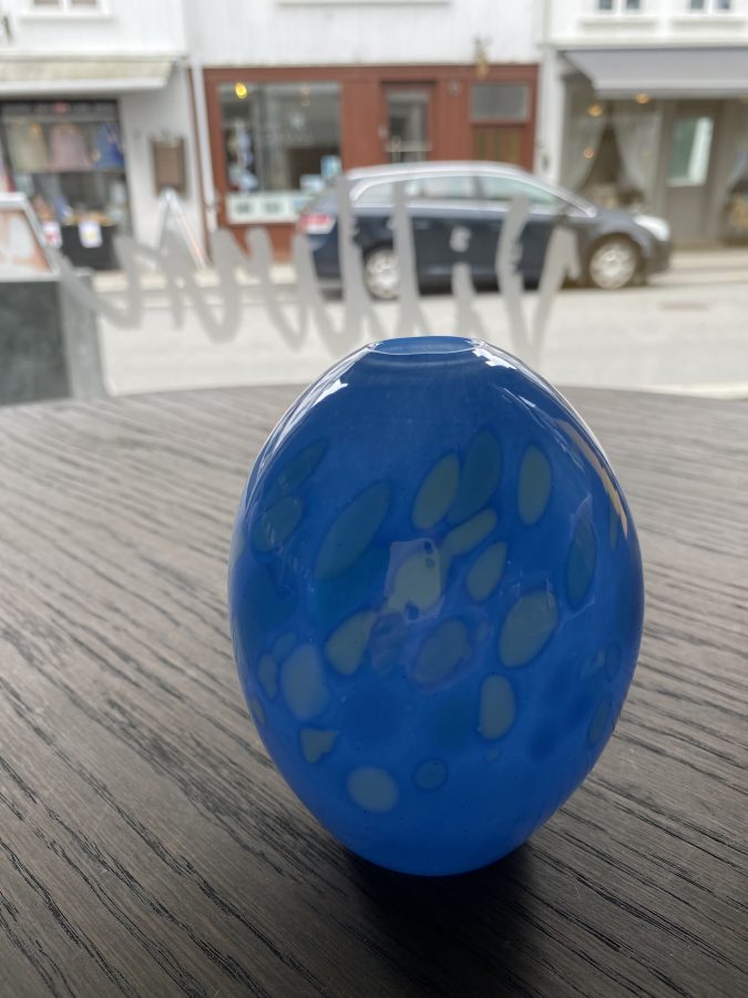 Vase med fargedryss 7
