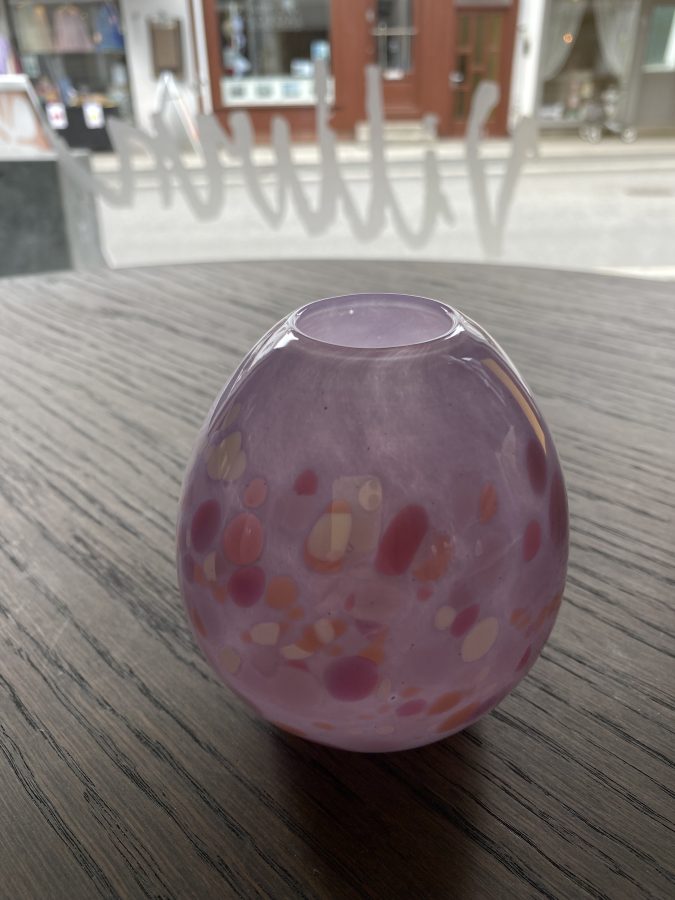 Vase med fargedryss 12