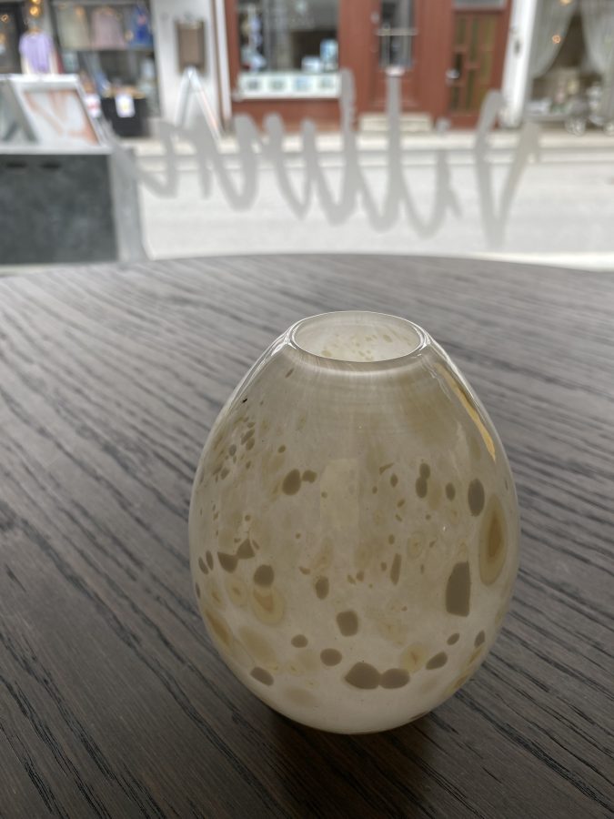 Vase med fargedryss 13