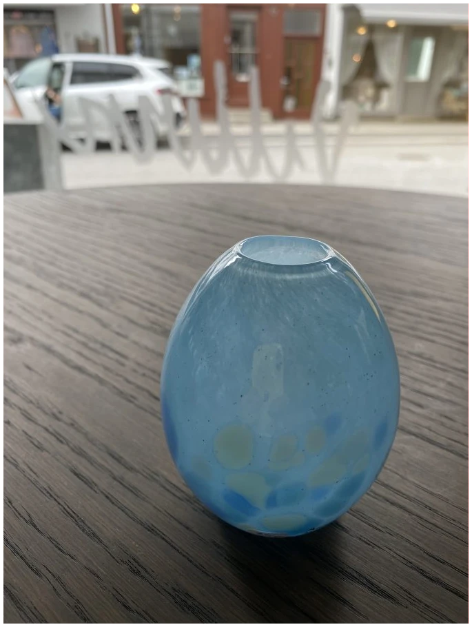 Liten vase med fargedryss 2