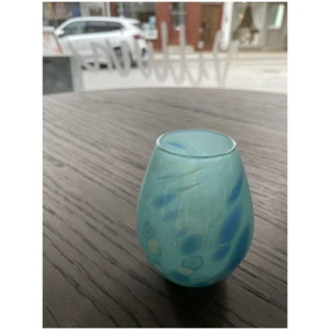 Liten vase med fargedryss 8