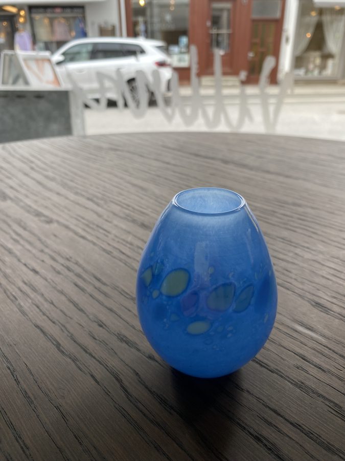 Liten vase med fargedryss 11