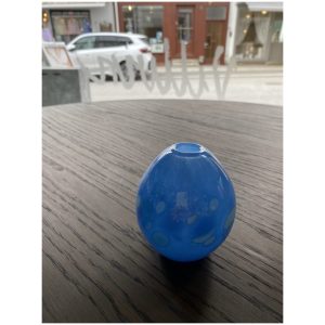Liten vase med fargedryss 12