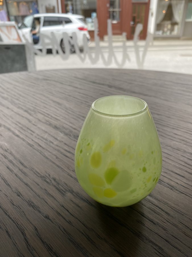 Liten vase med fargedryss 13