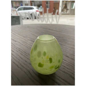 Liten vase med fargedryss 14