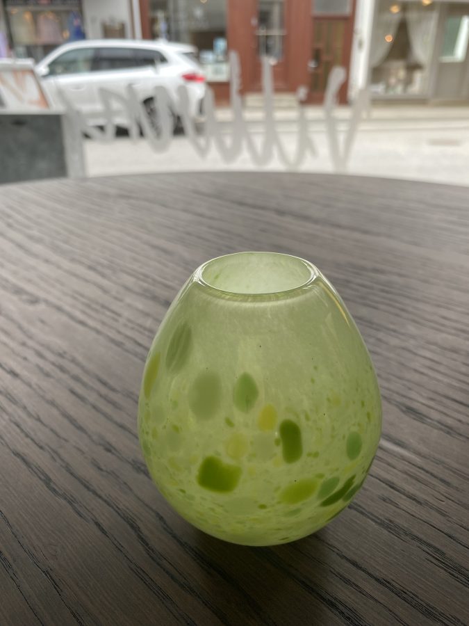 Liten vase med fargedryss 14