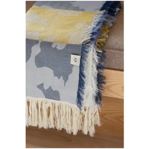 Heritage throw blue