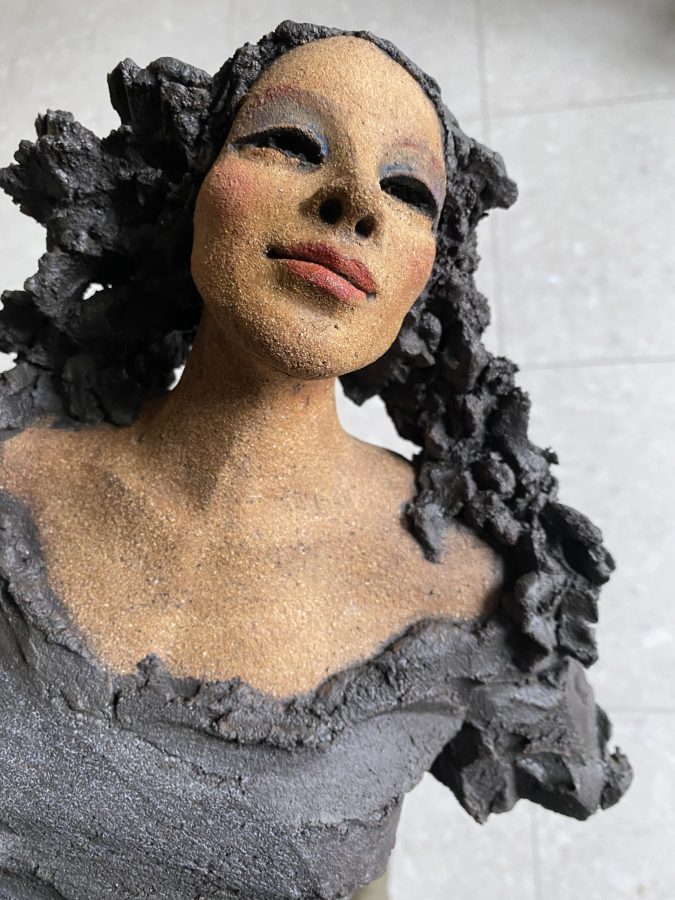 Veggdame, byste